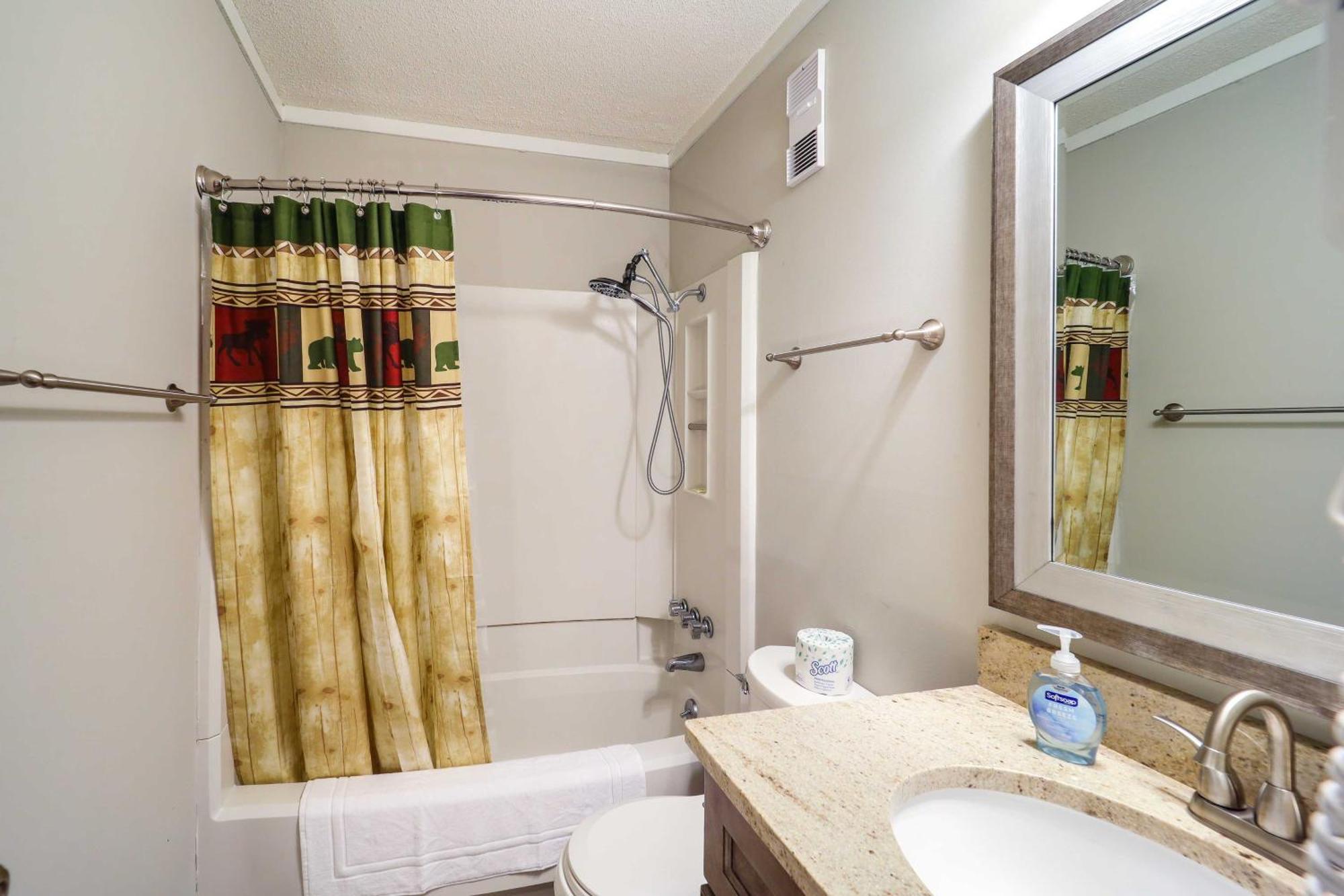 Beech Mountain Condo Near Hiking, Golf And Skiing! エクステリア 写真