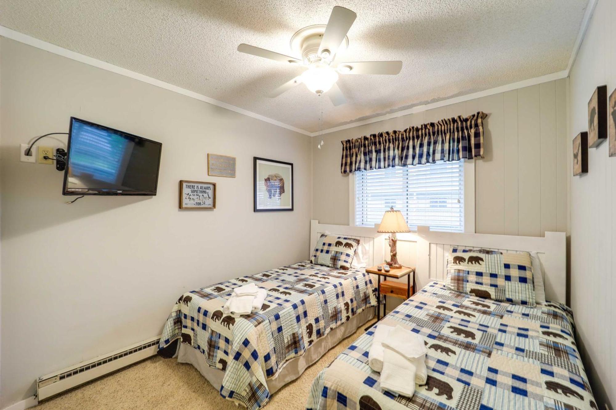 Beech Mountain Condo Near Hiking, Golf And Skiing! エクステリア 写真